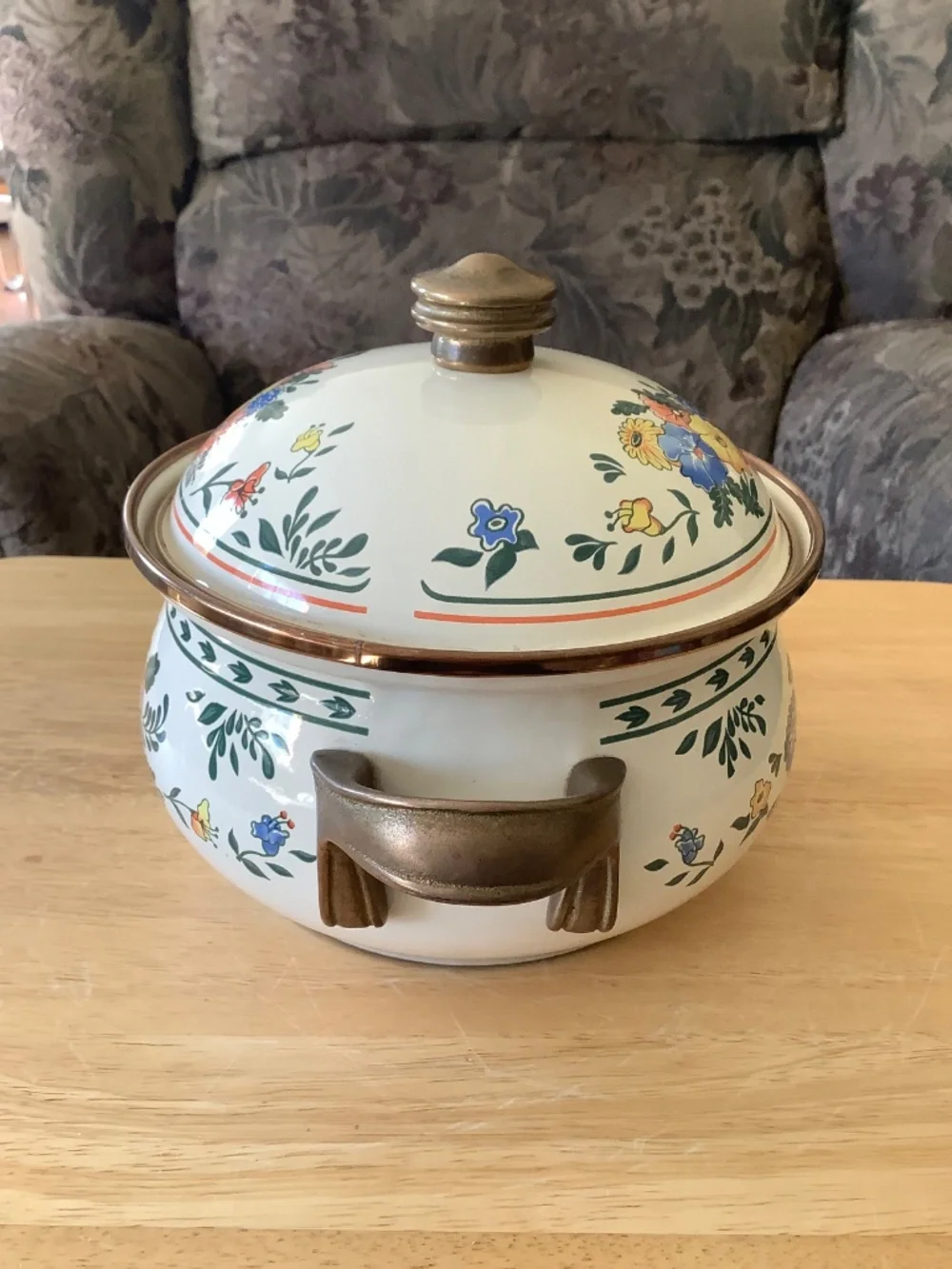 Vintage 1981 M Kamenstein ENAMEL COOKWARE 5-Piece Floral Design Brass Handles